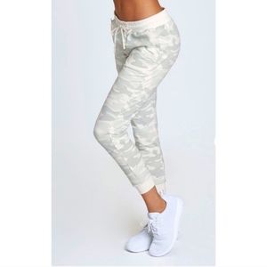 TLF Orbit Jogger in Cloud Camo Small